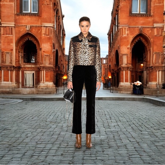 NWT Givenchy Paris Leopard Print Grain de Poudre Jacket Size 40 $4,550.00 - Picture 1 of 10